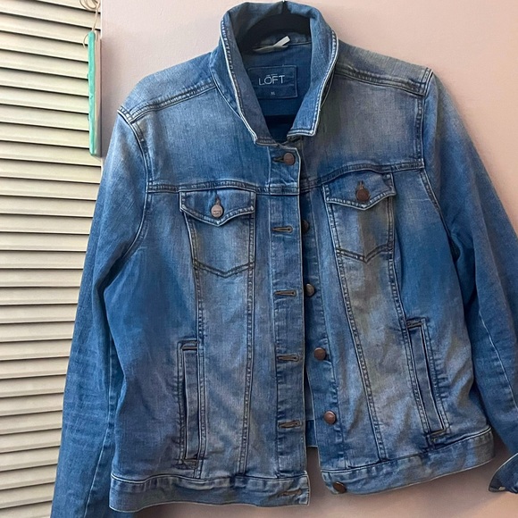 LOFT Jackets & Blazers - Vintage Loft Women’s denim jacket